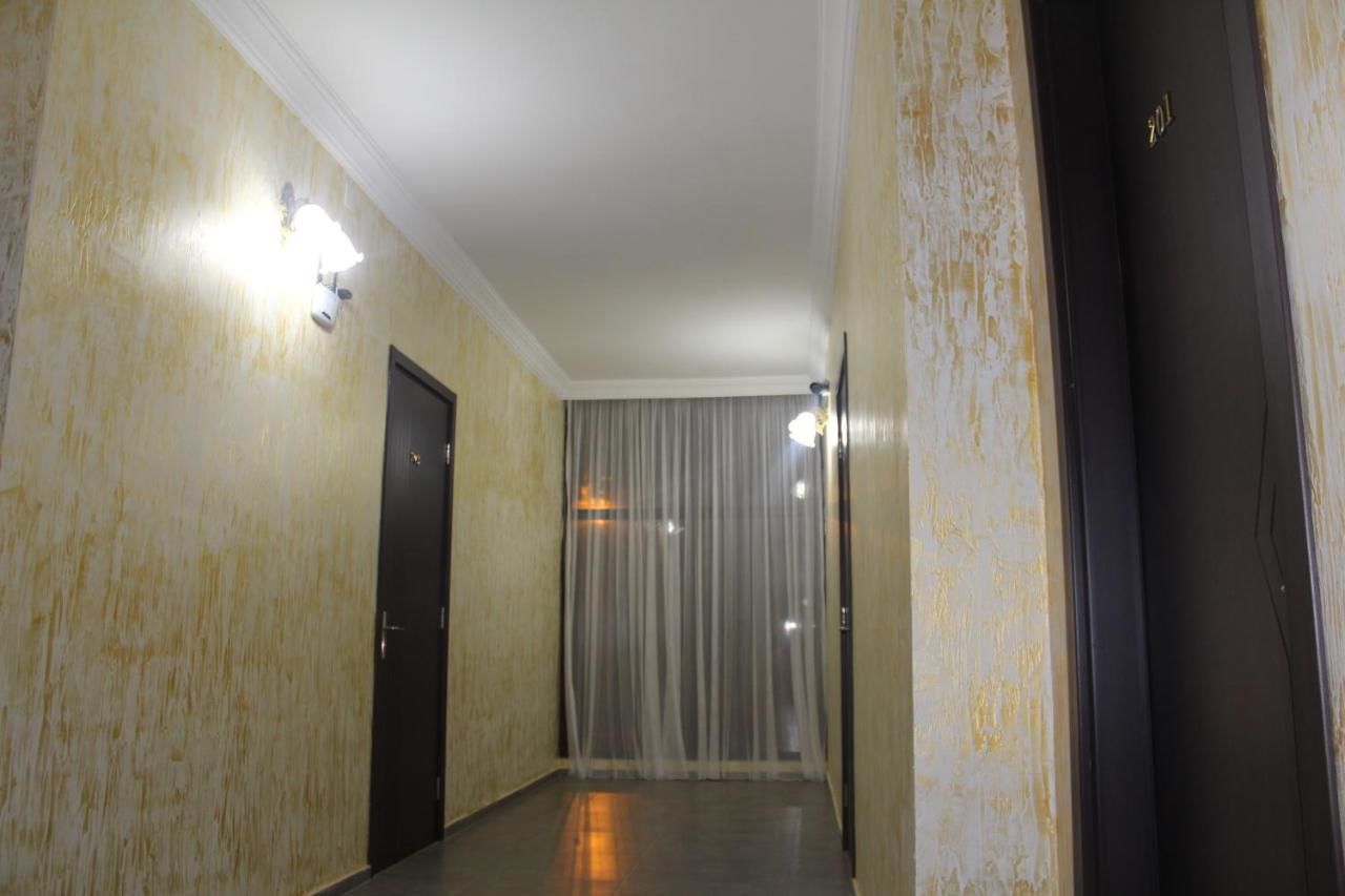 Отель Cozy Corner Hotel Батуми-15