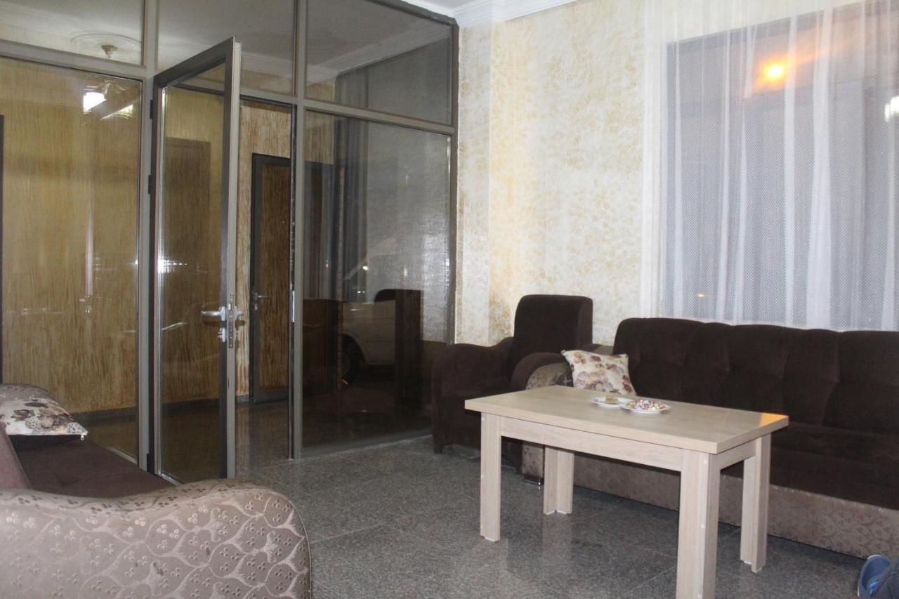 Отель Cozy Corner Hotel Батуми-10