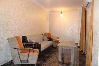 Отель Cozy Corner Hotel Батуми Двухместный номер Делюкс с 1 кроватью (для 2 взрослых и 1 ребенка)-23